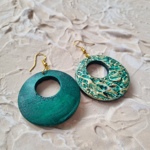 Textured Round Earring - Green and Gold