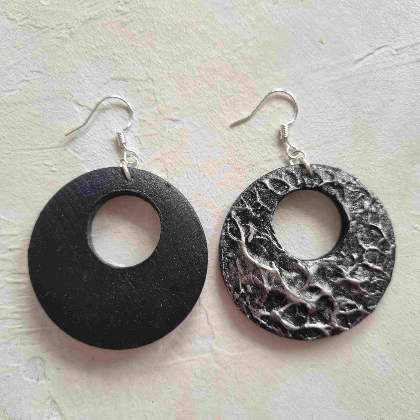 Textured Round Earring - Black and Silver