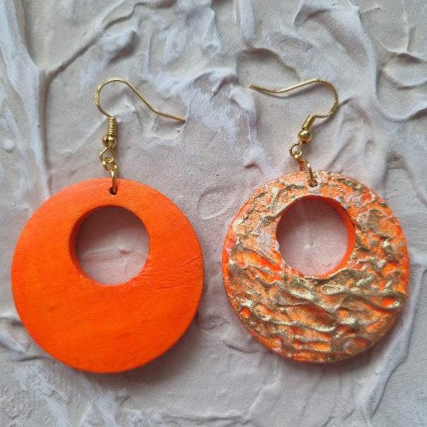 Textured Round Earring - Orange and Gold